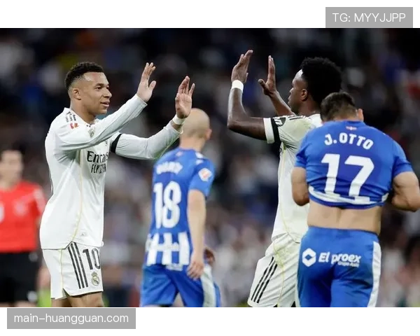 皇马2-1击败阿拉维斯，姆巴佩维尼修斯各入一球
